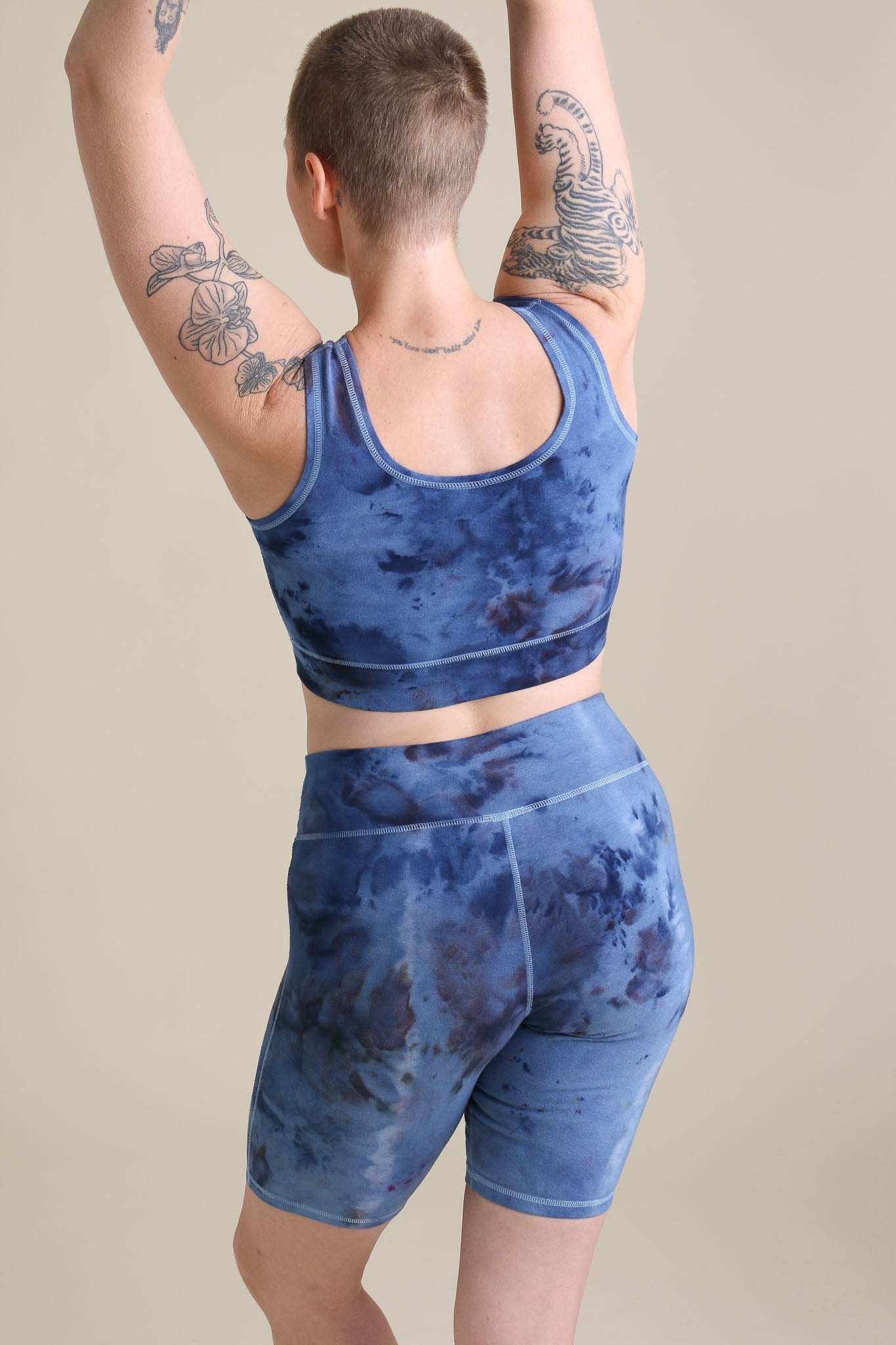 Yoga Bike Shorts in Supernova