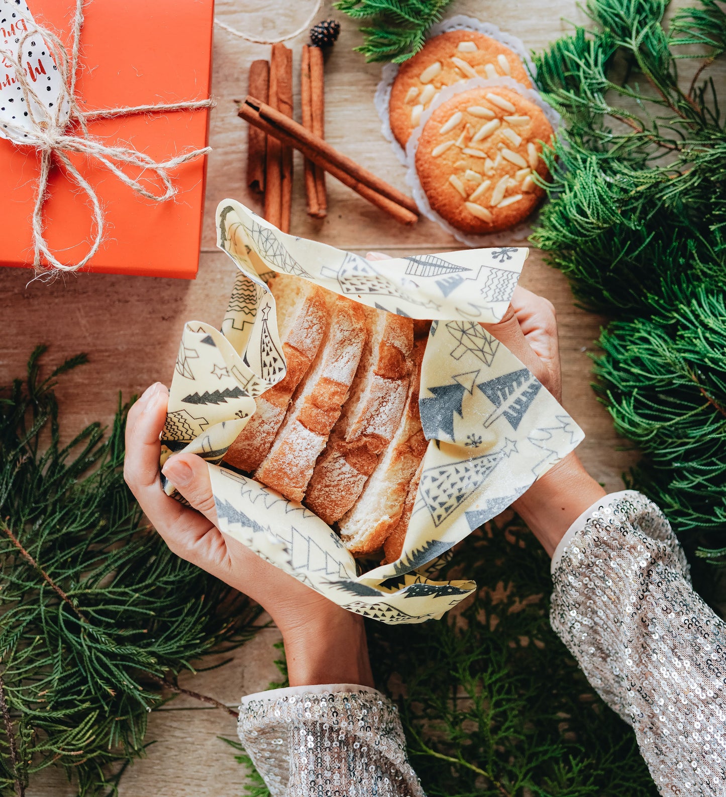 Beeswax breadwrap roll in Christmas Trees 35" x 13" by Superbee – plastic-free and sustainable