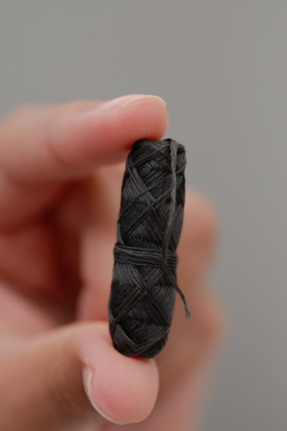 Charcoal Floss - Bamboo Holder - No Tox Life®