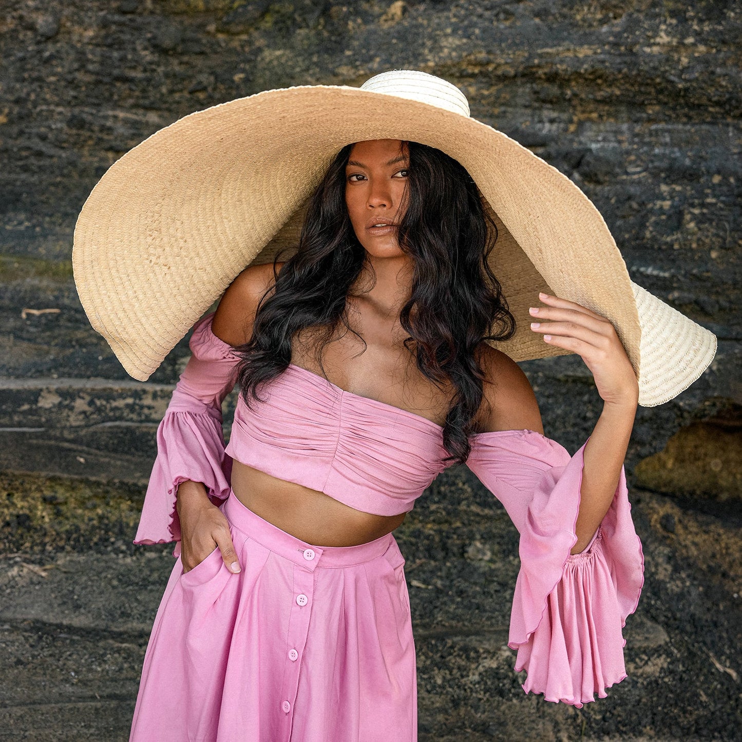 SOLANA Oversized Straw Hat in Natural Beige